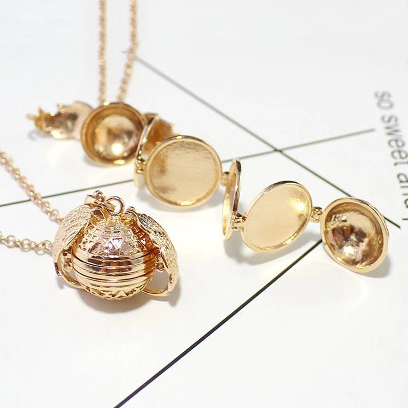 Mother's Day gift💕- Expanding Photo Locket Necklace 6 Pictures Chain Necklaces